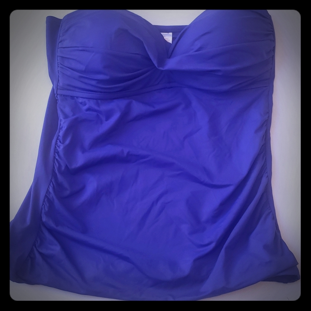 **BRAND NEW ANNE COLE SIGNATURE TANKINI**